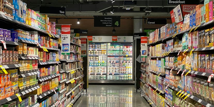 Retail shop fittings